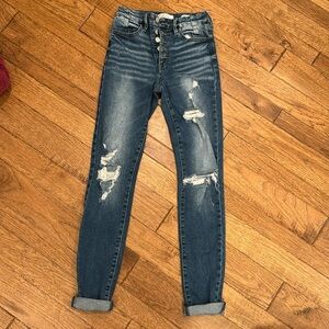 KanCan high rise skinny jeans. Legs unroll.